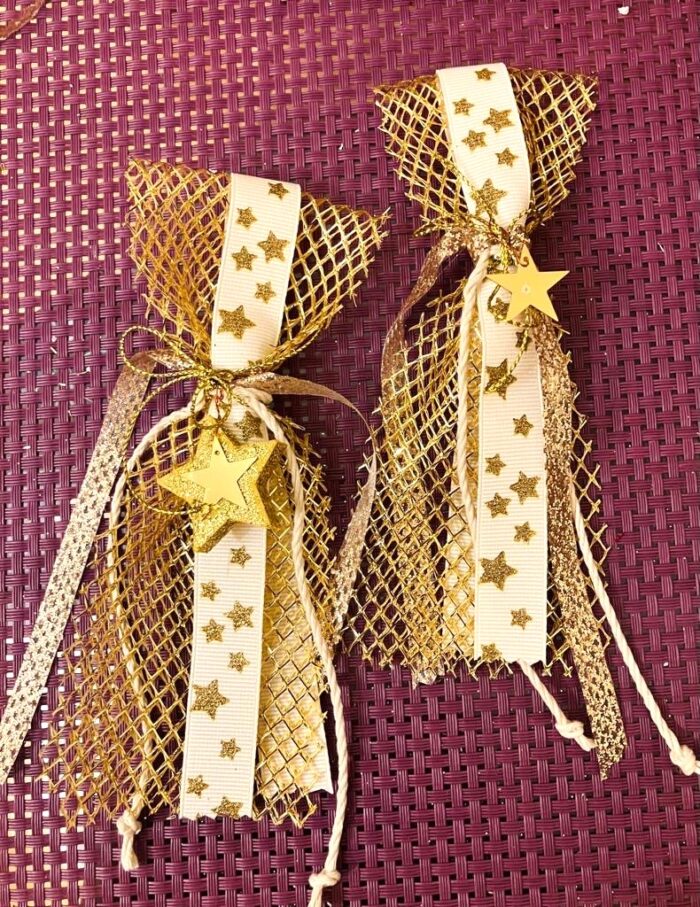 Χριστουγεννιάτικο γούρι με χρυσό αστεράκι