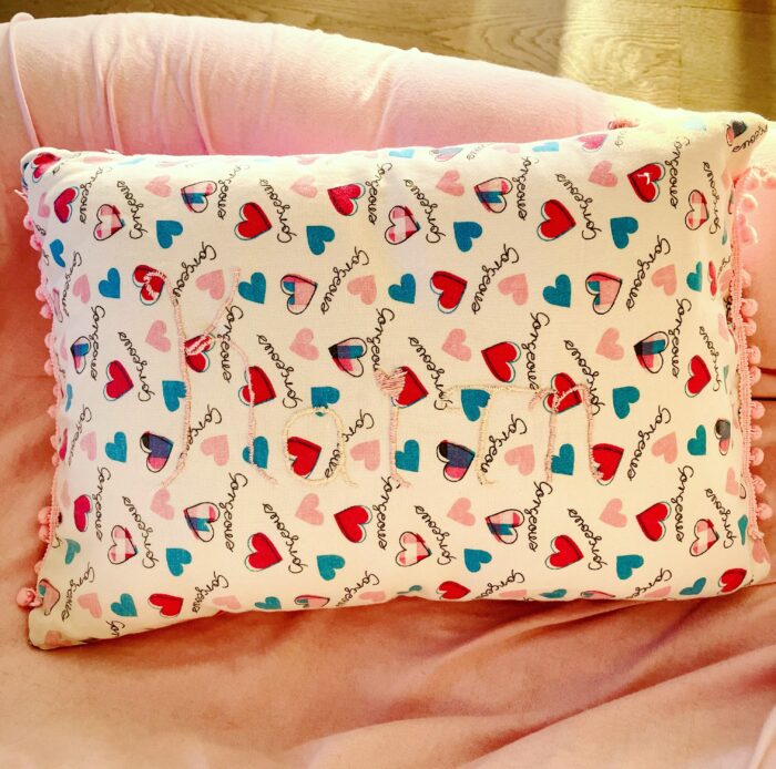 Ειδική παραγγελία μαξιλαράκι με καρδούλες